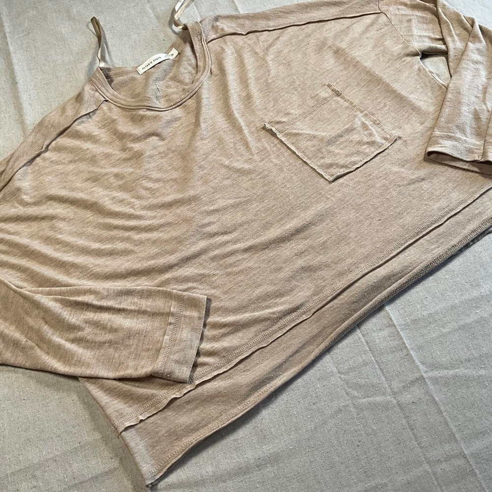 Womens Altar'd State Oversized Beige Stretch Pocket Top Blouse (Medium)